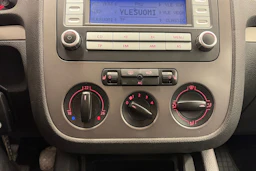 Punainen Volkswagen GOLF 2008 kuva 16.