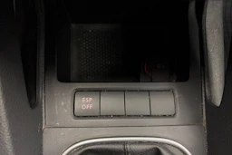 Punainen Volkswagen GOLF 2008 kuva 17.