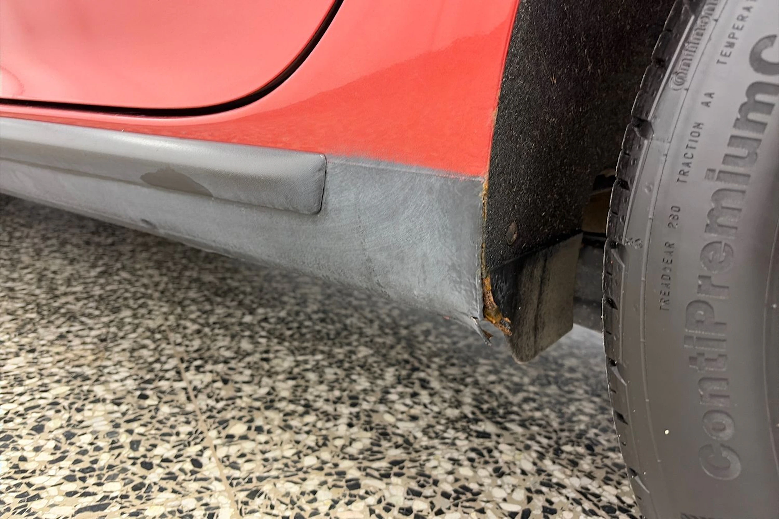 Punainen Volkswagen GOLF 2008 kuva 28.