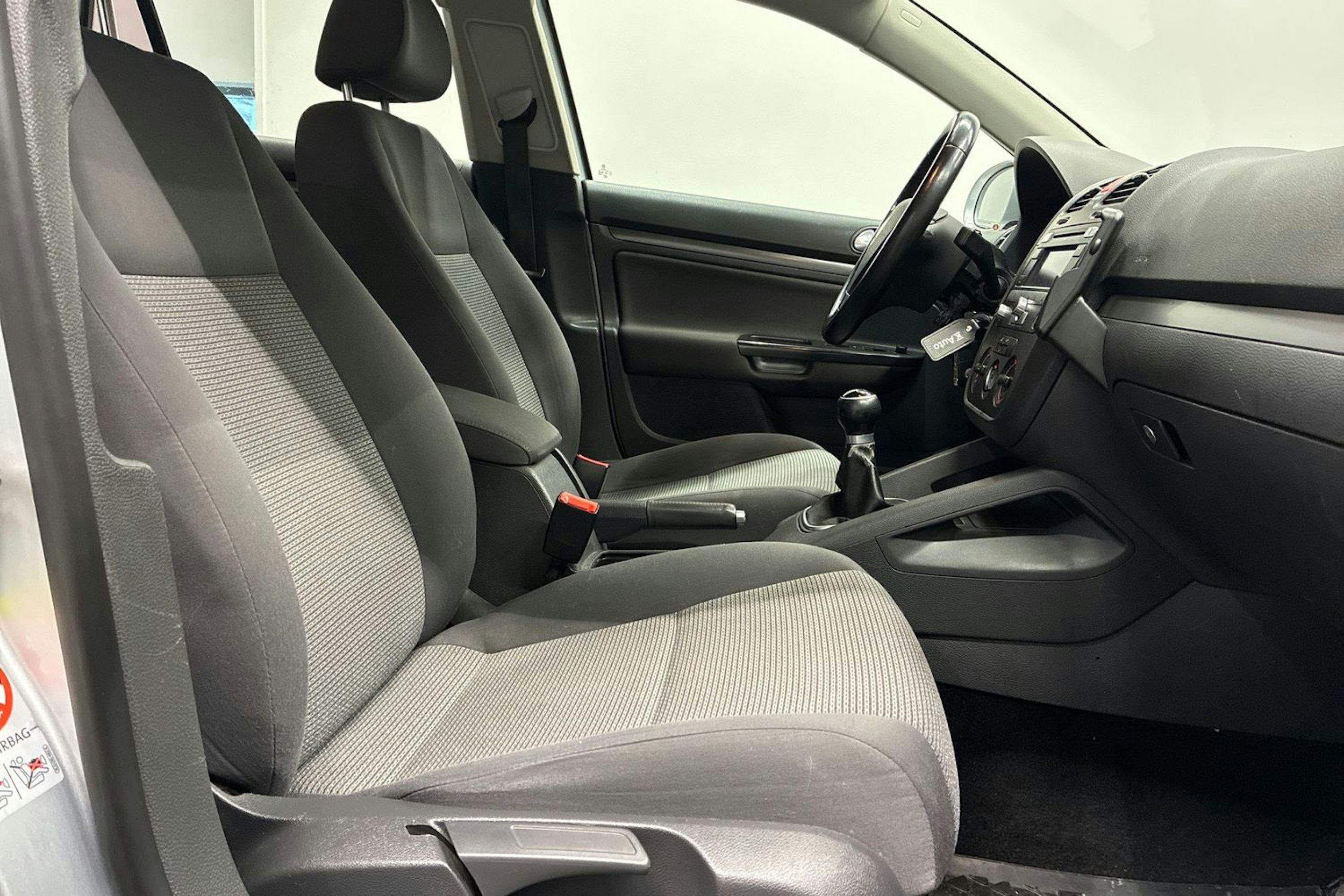 Harmaa Volkswagen GOLF 2008 kuva 20.