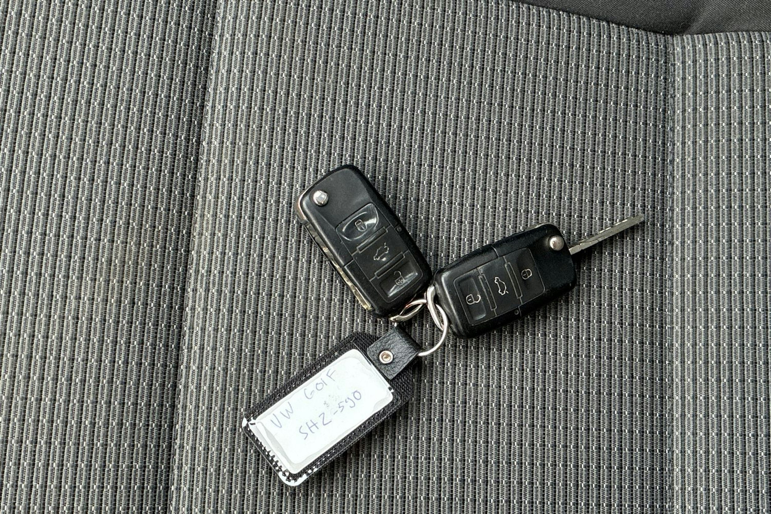 Harmaa Volkswagen GOLF 2008 kuva 21.