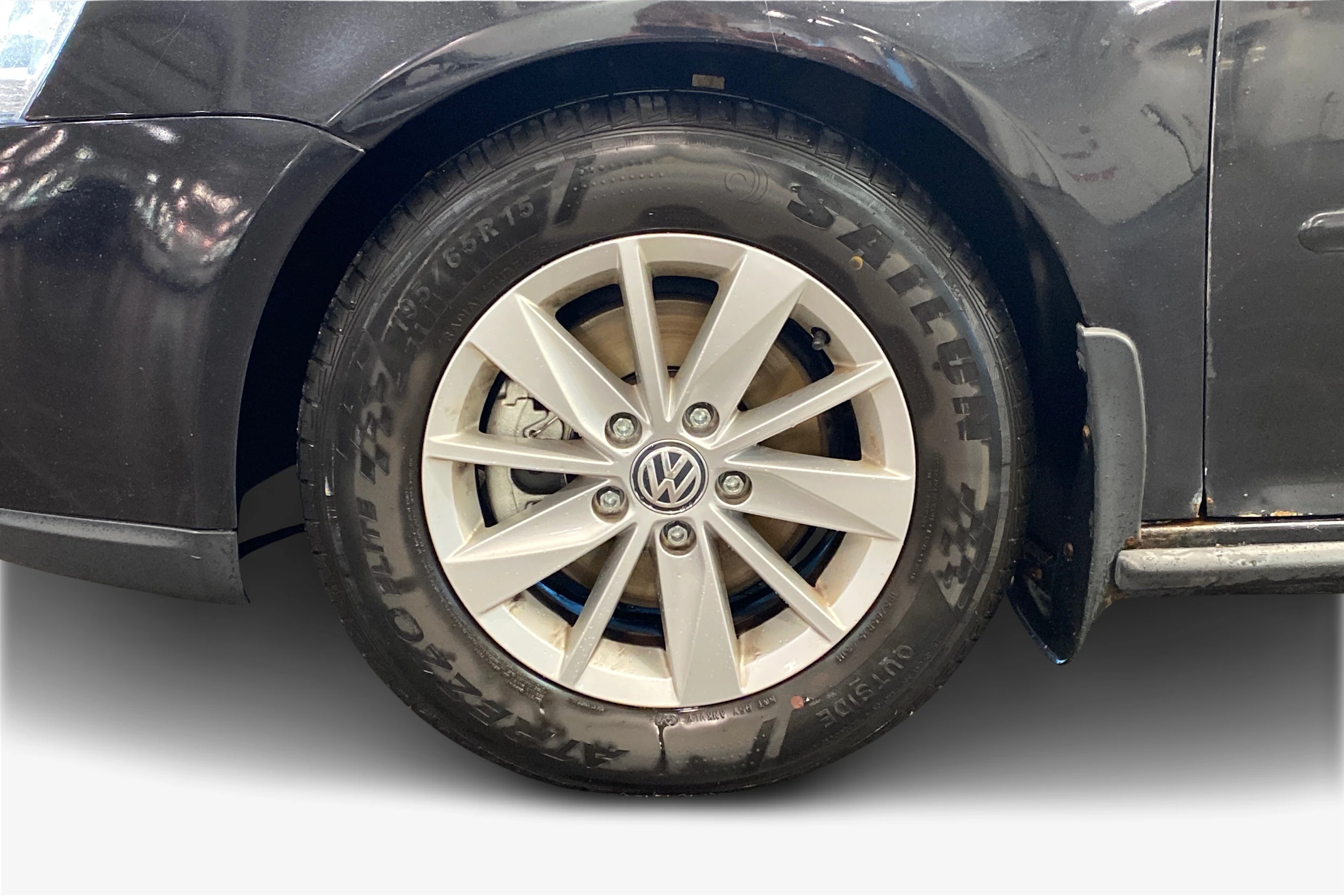 musta Volkswagen Golf 2008 kuva 9.