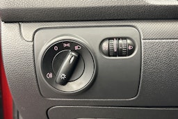 Punainen Volkswagen GOLF 2008 kuva 17.