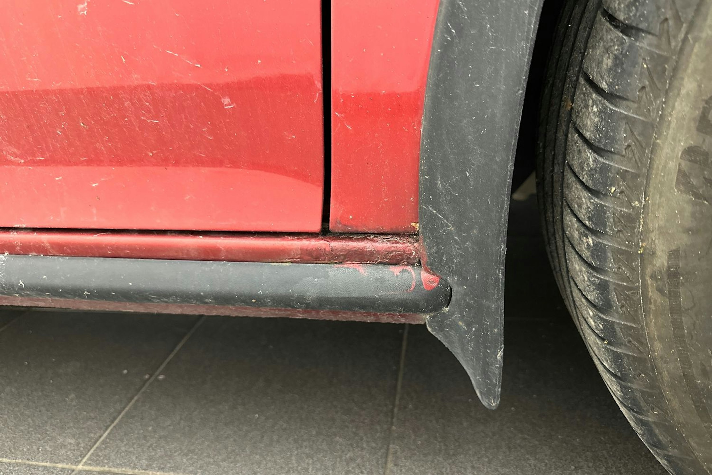 Punainen Volkswagen GOLF 2008 kuva 33.