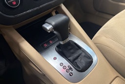 musta Volkswagen Golf 2008 kuva 18.