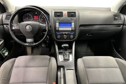 musta Volkswagen Golf 2008 kuva 9.