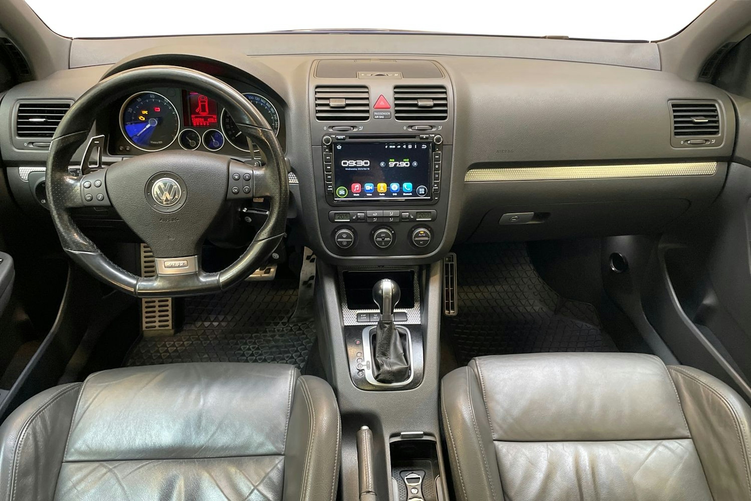 sininen Volkswagen Golf 2008 kuva 9.