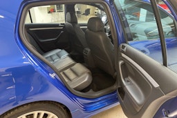 sininen Volkswagen Golf 2008 kuva 19.