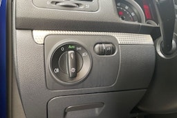 sininen Volkswagen Golf 2008 kuva 24.