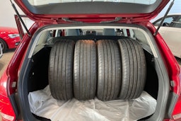 met. punainen Volkswagen Golf 2009 kuva 25.