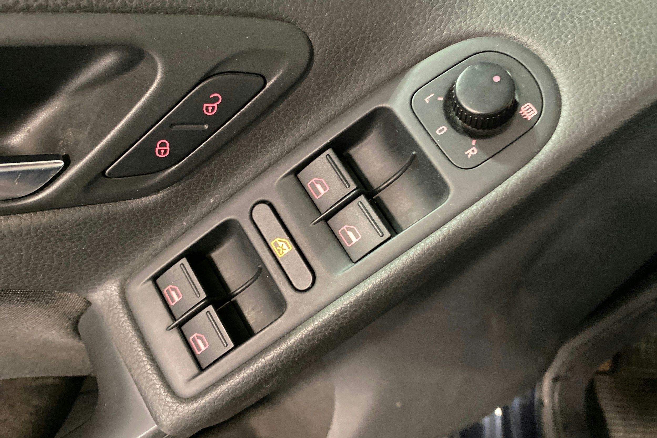 sininen Volkswagen Golf 2009 kuva 19.