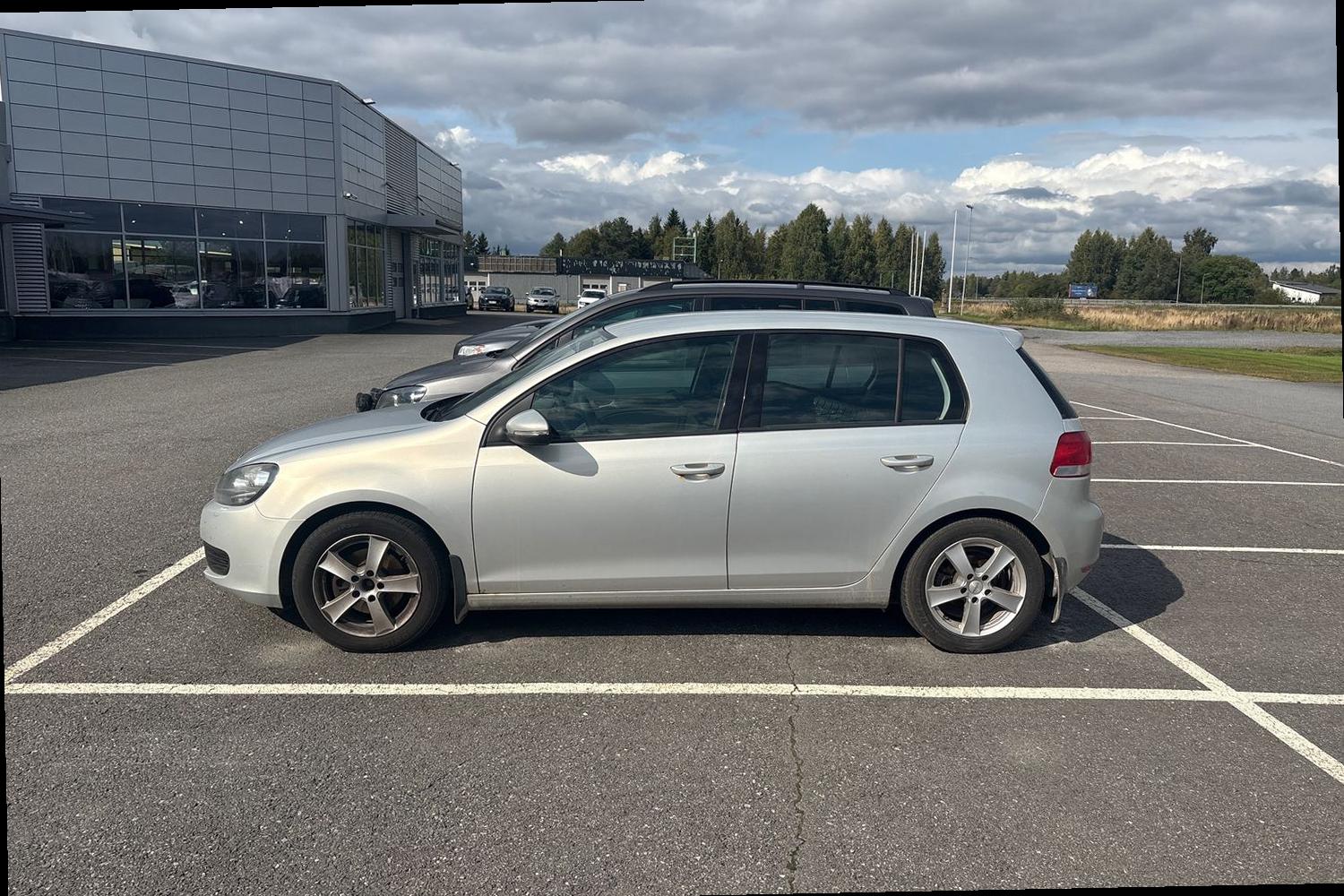 Volkswagen Golf 2009, kuva 3/3