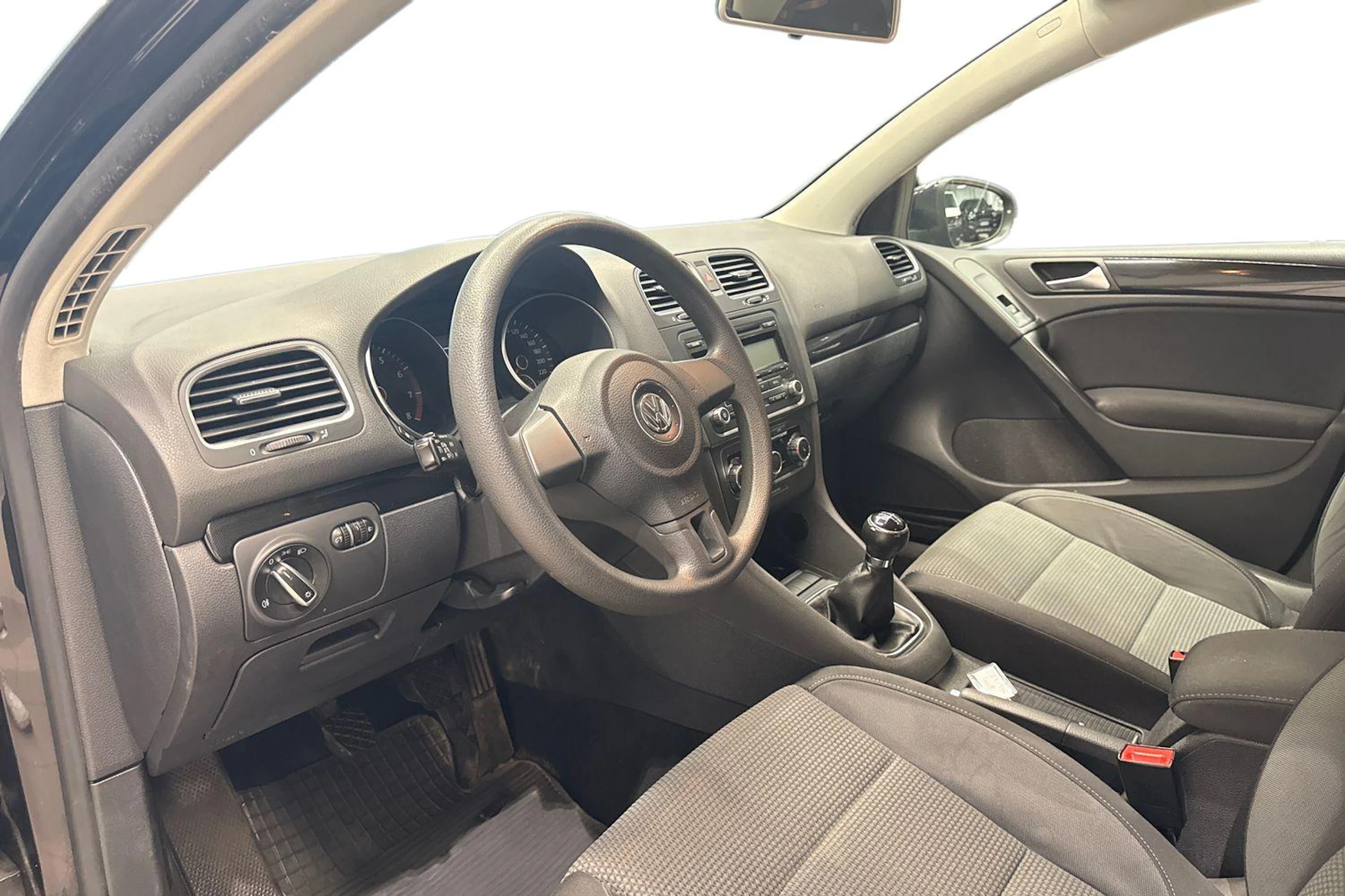 musta Volkswagen Golf 2009 kuva 6.