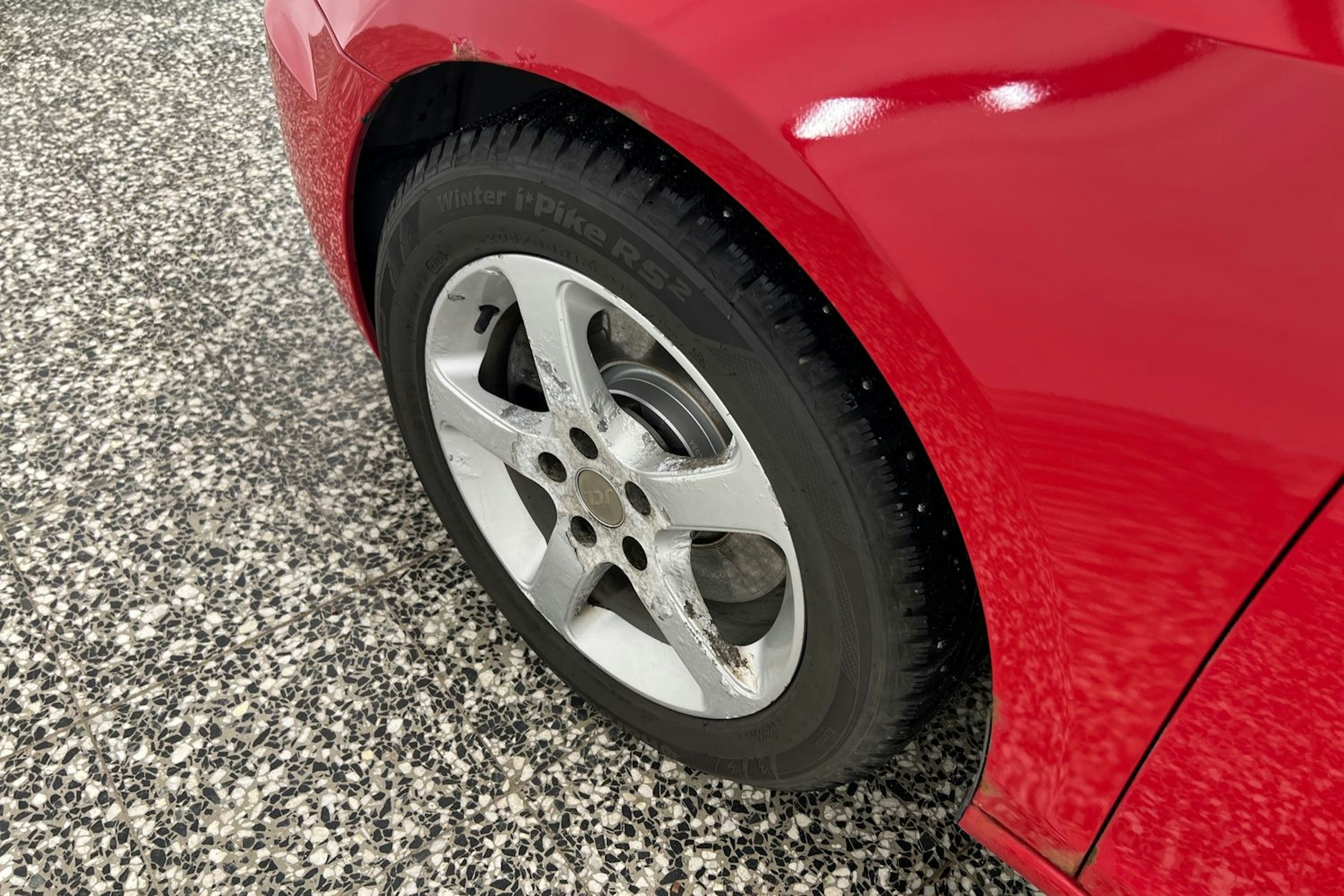 punainen Volkswagen Golf 2009 kuva 13.