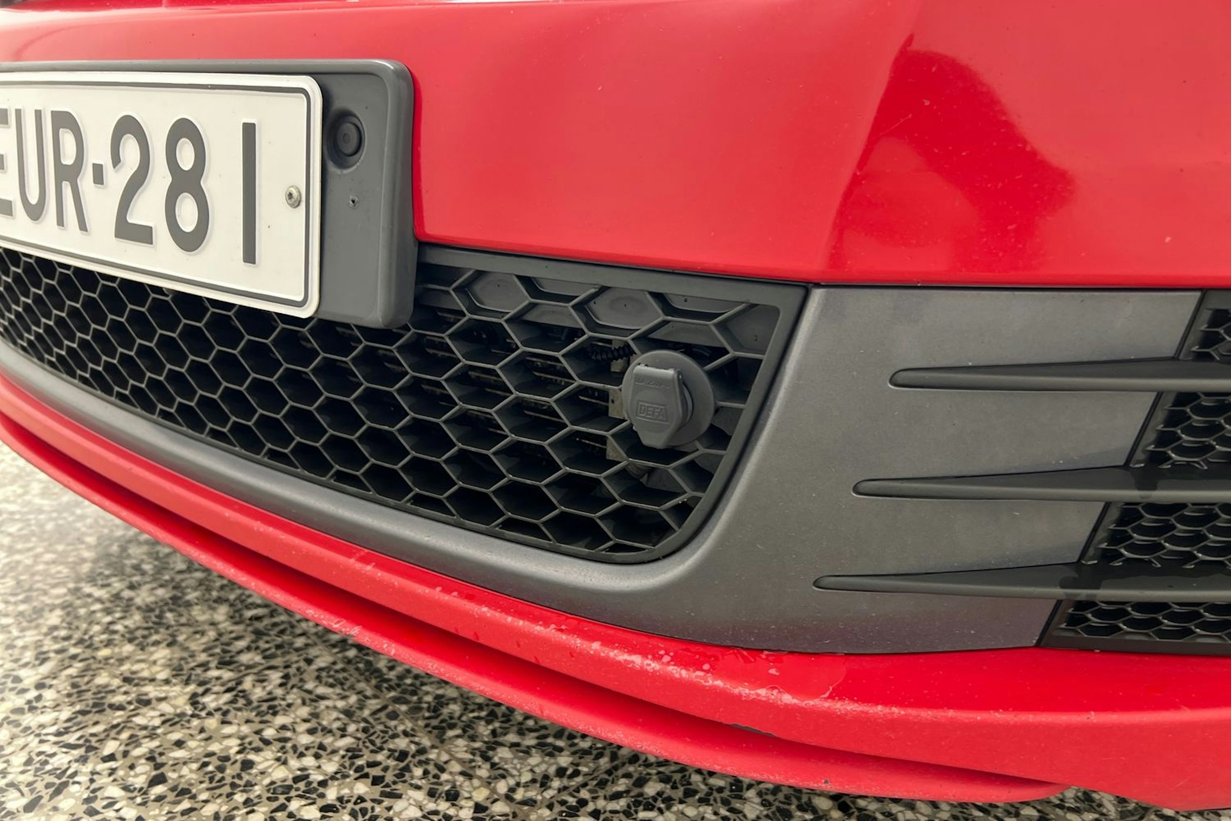 punainen Volkswagen Golf 2009 kuva 27.