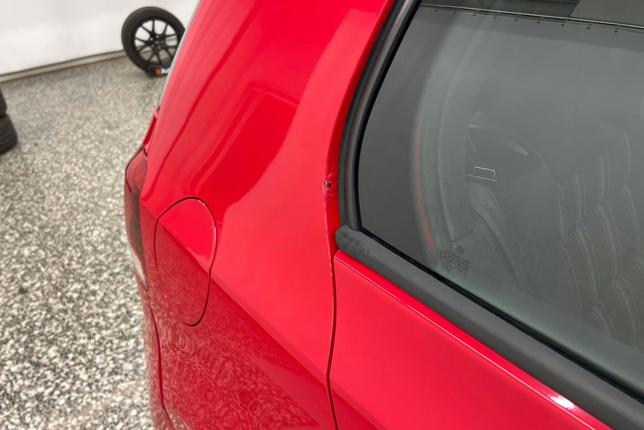 punainen Volkswagen Golf 2009 kuva 34.