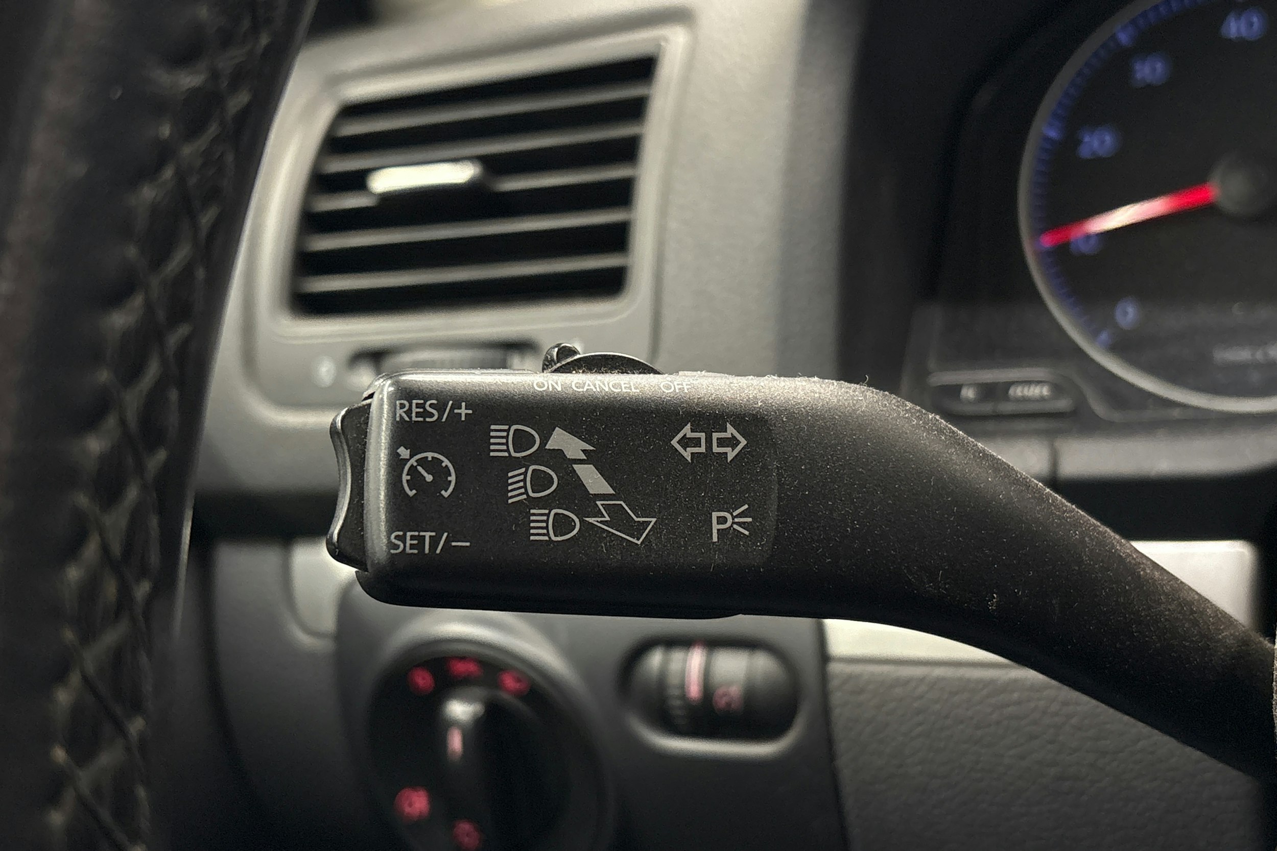 Harmaa Volkswagen GOLF 2009 kuva 16.