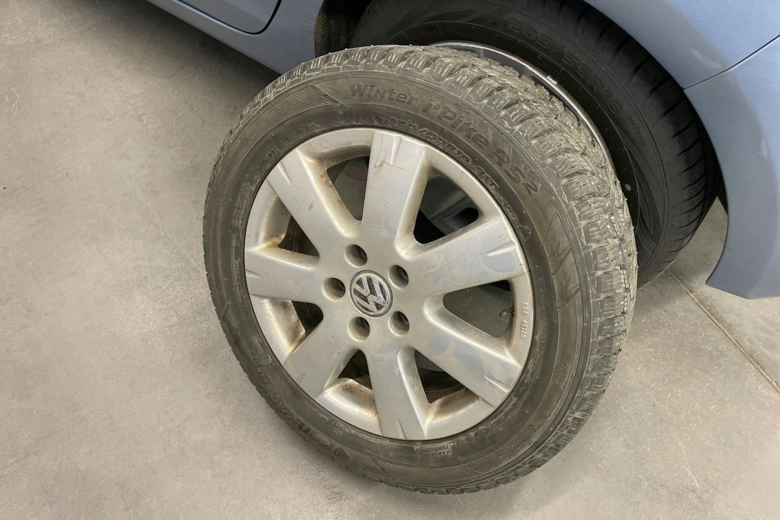 Sininen Volkswagen GOLF 2009 kuva 13.