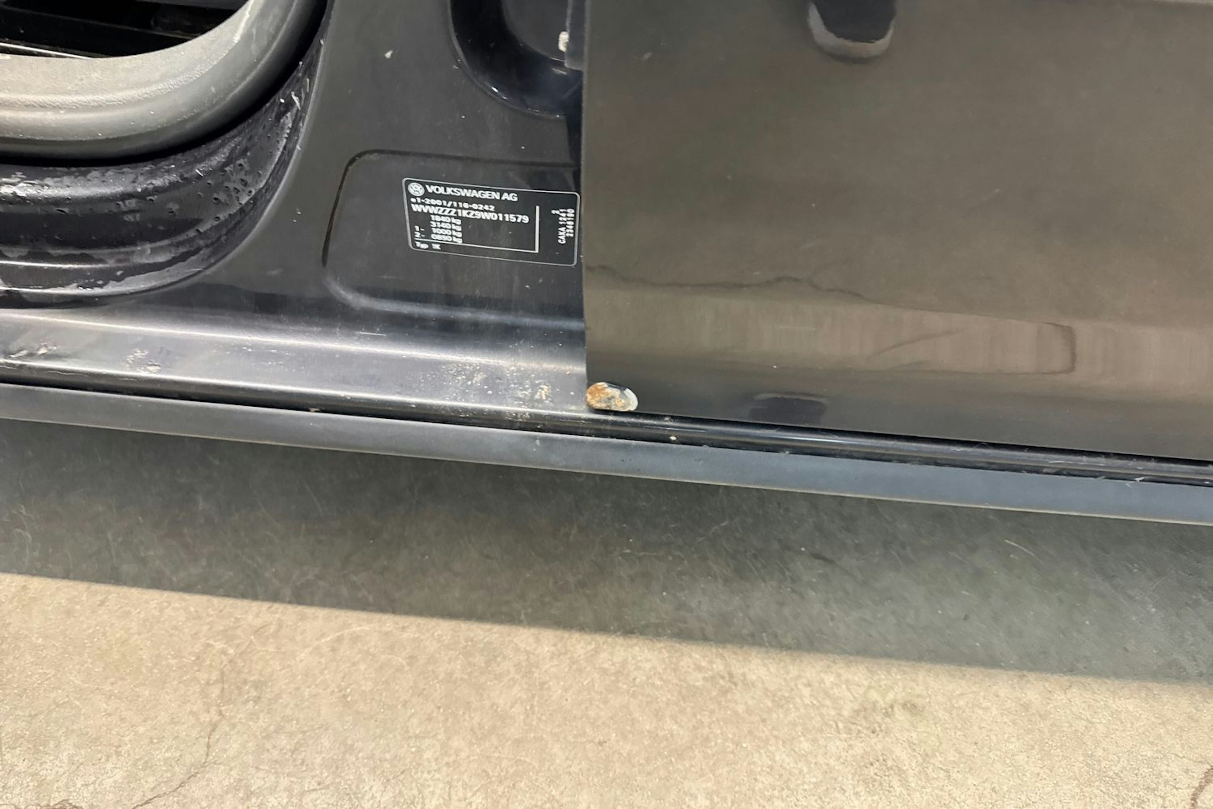 Musta Volkswagen GOLF 2009 kuva 21.