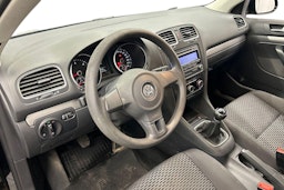 musta Volkswagen Golf 2010 kuva 7.