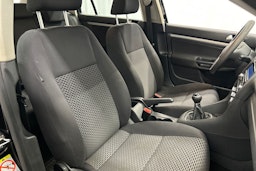 musta Volkswagen Golf 2010 kuva 14.