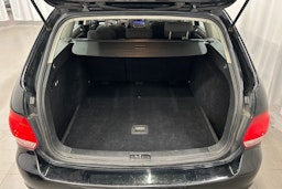 musta Volkswagen Golf 2010 kuva 16.