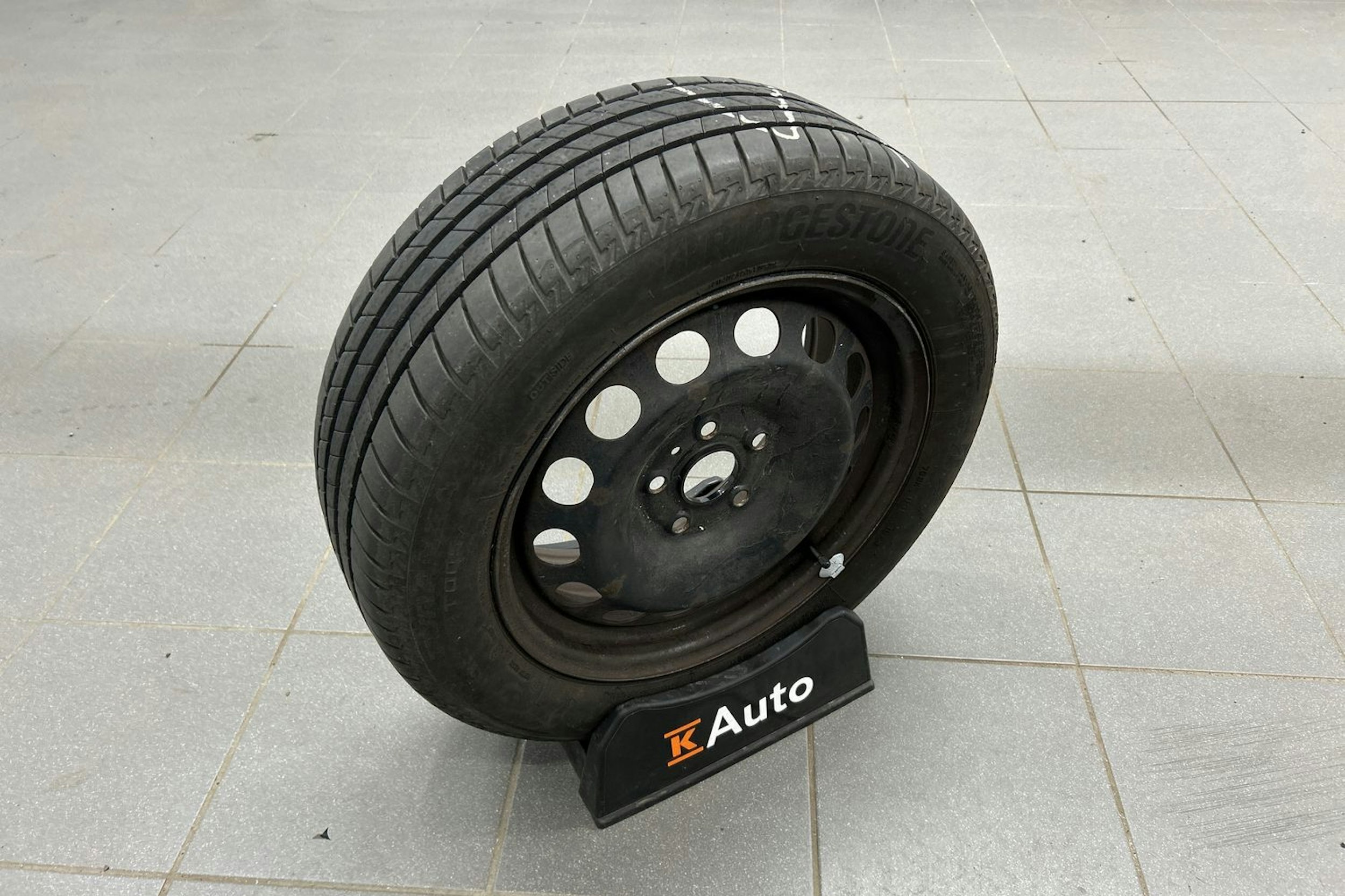 musta Volkswagen Golf 2010 kuva 17.