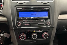 musta Volkswagen Golf 2010 kuva 19.