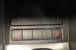 musta Volkswagen Golf 2010 kuva 20.