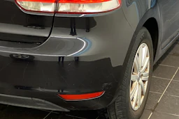 musta Volkswagen Golf 2010 kuva 27.