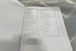 musta Volkswagen Golf 2010 kuva 29.