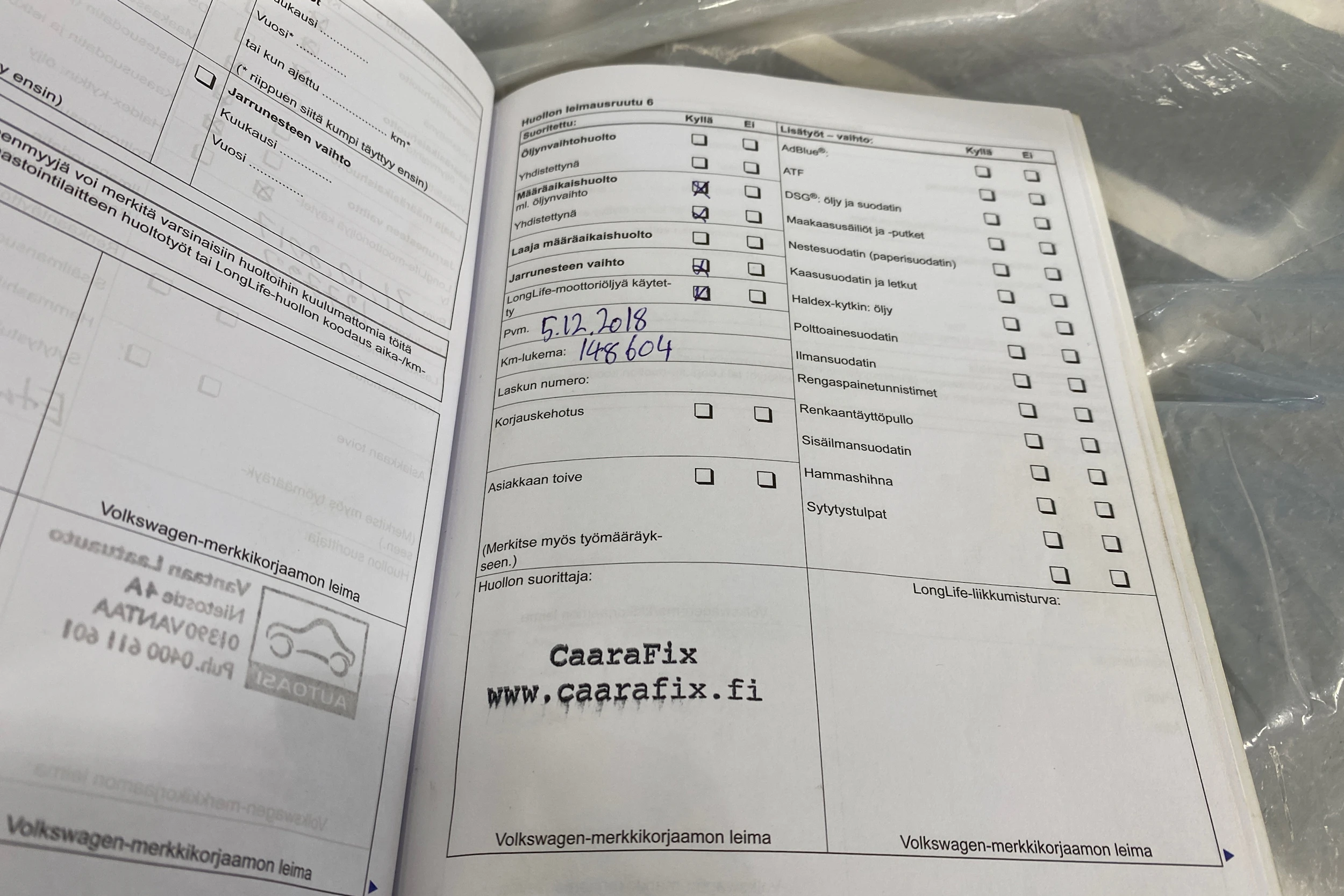 musta Volkswagen Golf 2010 kuva 34.