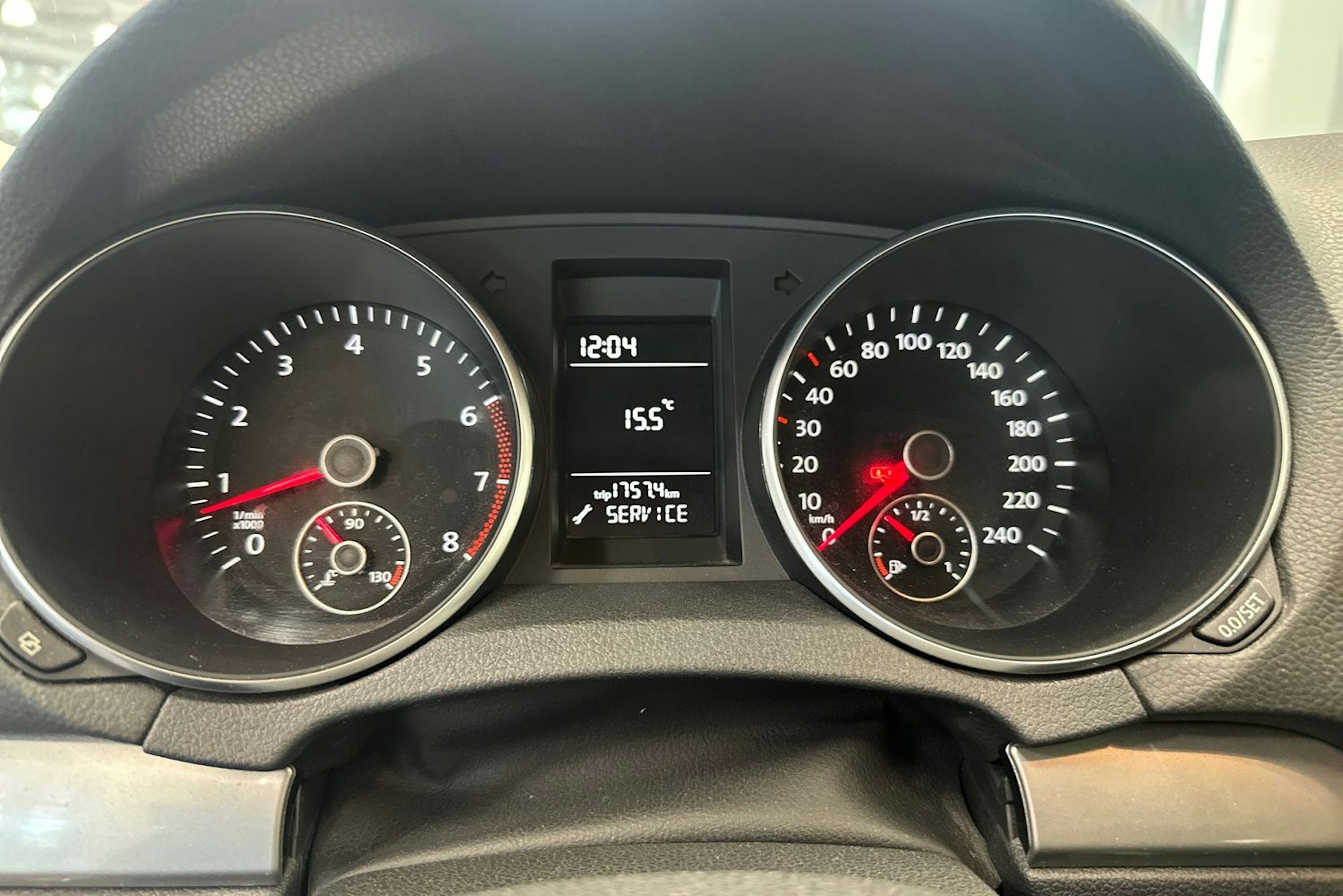 harmaa Volkswagen Golf 2010 kuva 28.