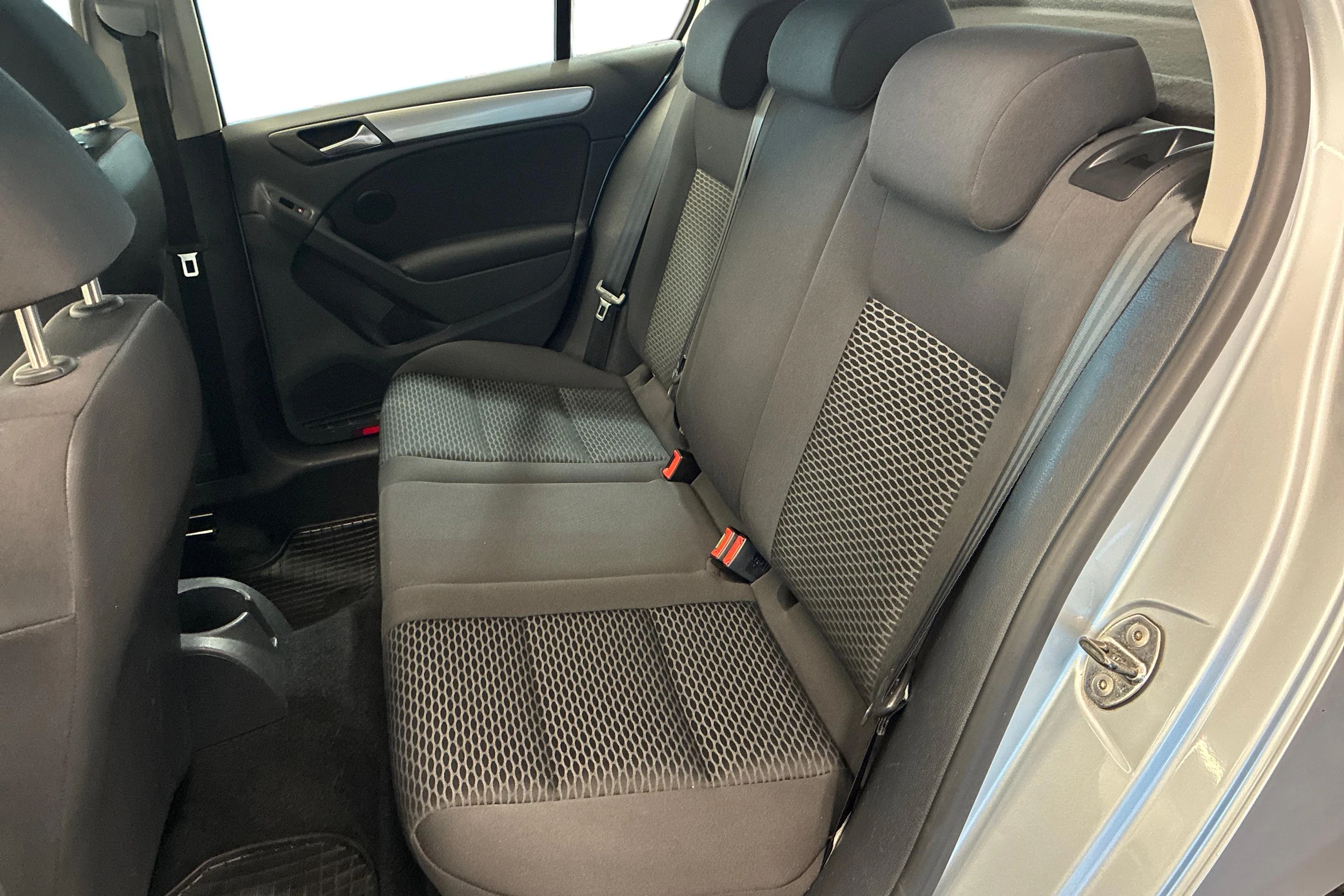 harmaa Volkswagen Golf 2010 kuva 8.