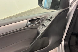 harmaa Volkswagen Golf 2010 kuva 11.