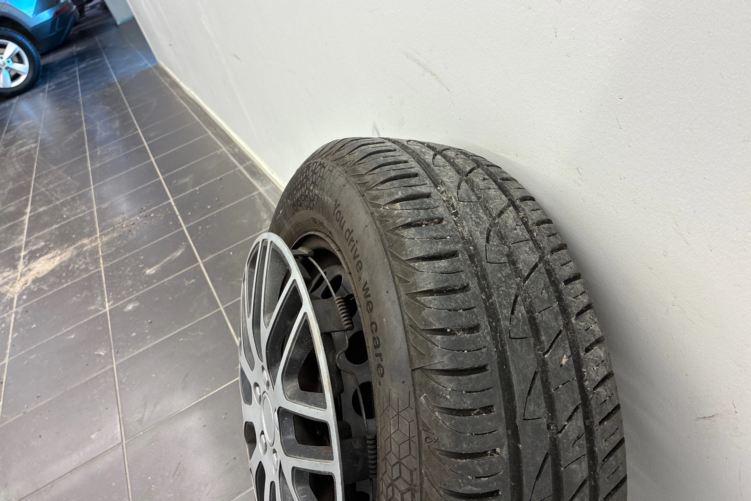 harmaa Volkswagen Golf 2010 kuva 16.