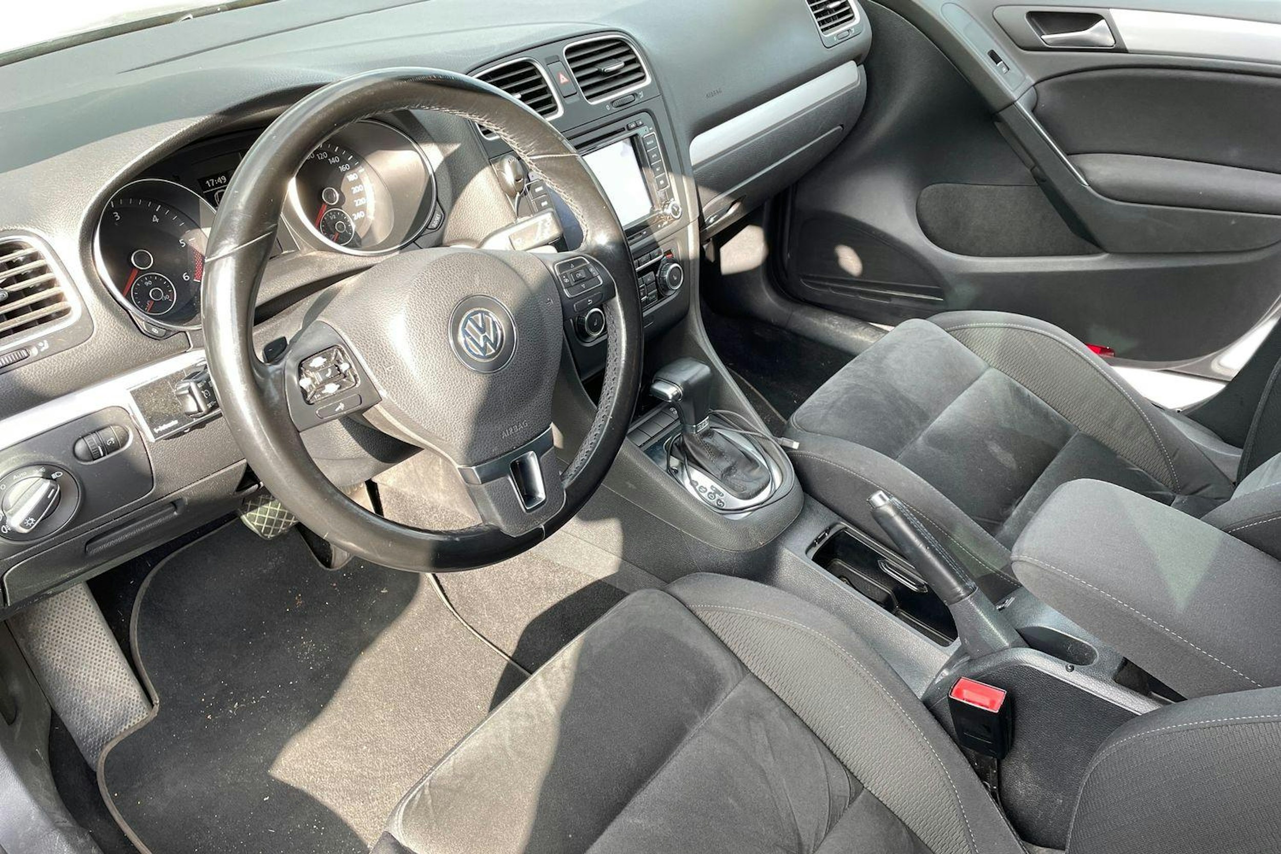 harmaa Volkswagen Golf 2010 kuva 3.