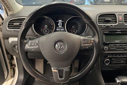 Valkoinen Volkswagen GOLF 2010 kuva 16.