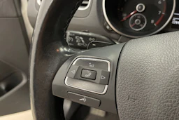 Valkoinen Volkswagen GOLF 2010 kuva 17.