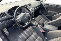 Valkoinen Volkswagen GOLF 2010 kuva 3.