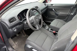 punainen Volkswagen Golf 2010 kuva 3.