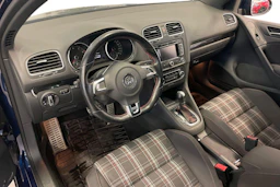 sininen Volkswagen Golf 2010 kuva 6.