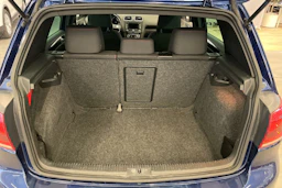 sininen Volkswagen Golf 2010 kuva 16.