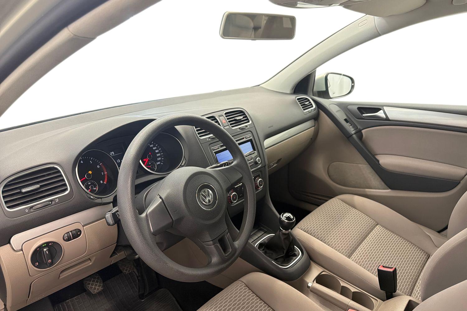 Volkswagen Golf 2010, photo 6/21
