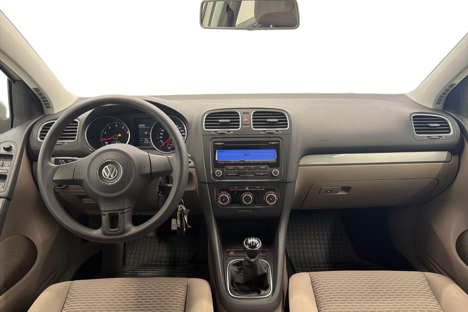 Volkswagen Golf 2010, photo 7/21