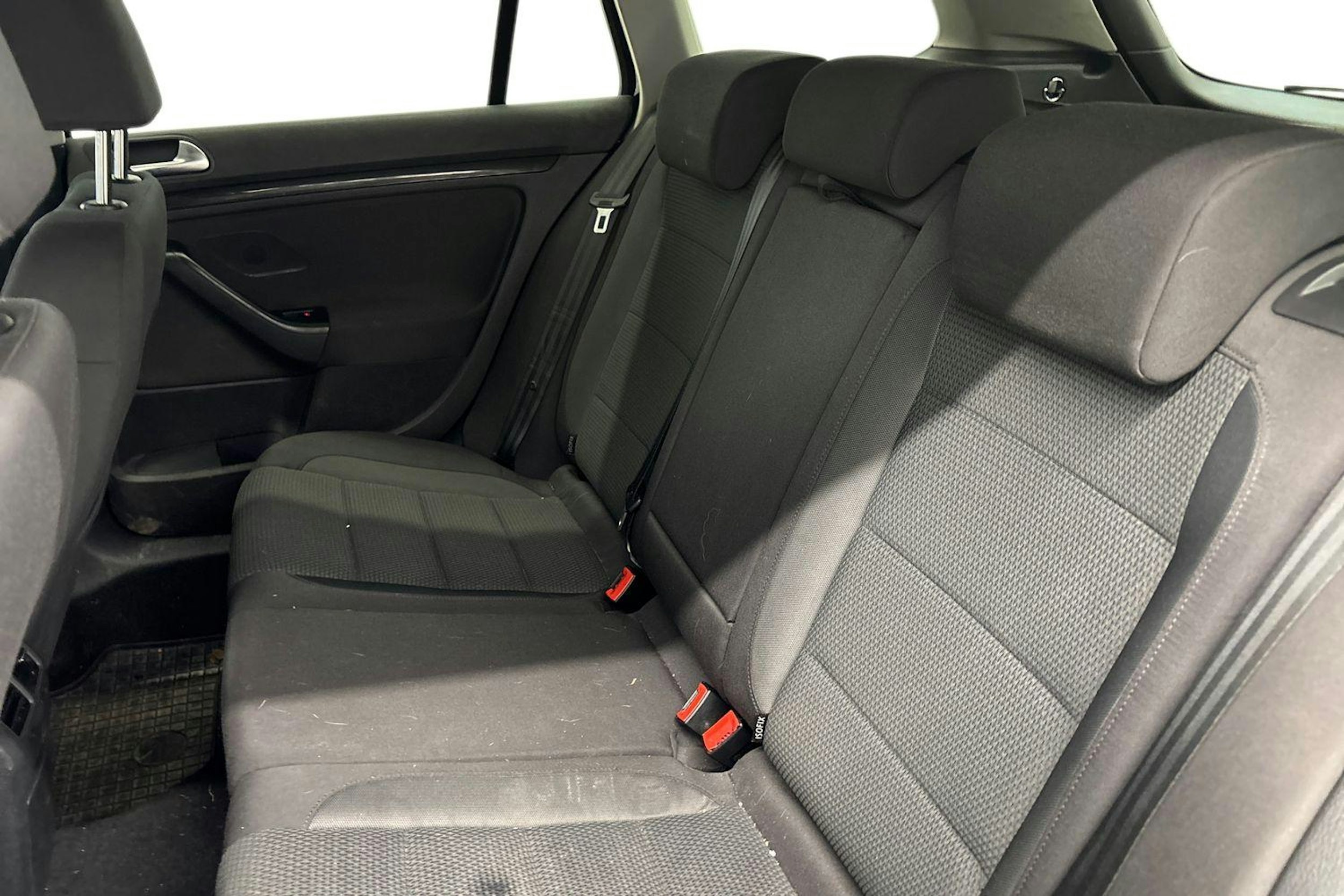 Musta Volkswagen GOLF 2010 kuva 8.