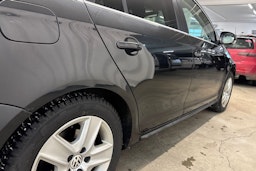 Musta Volkswagen GOLF 2010 kuva 19.