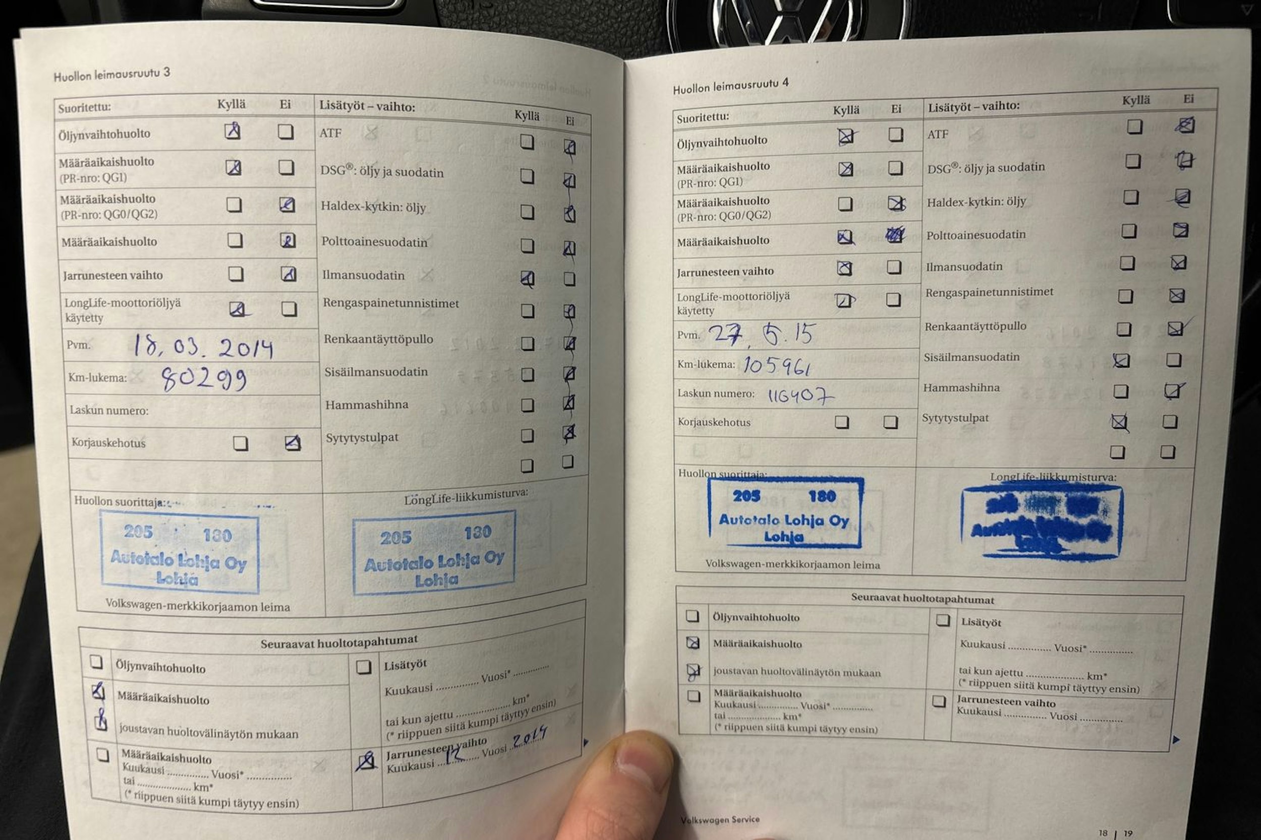 Musta Volkswagen GOLF 2010 kuva 26.