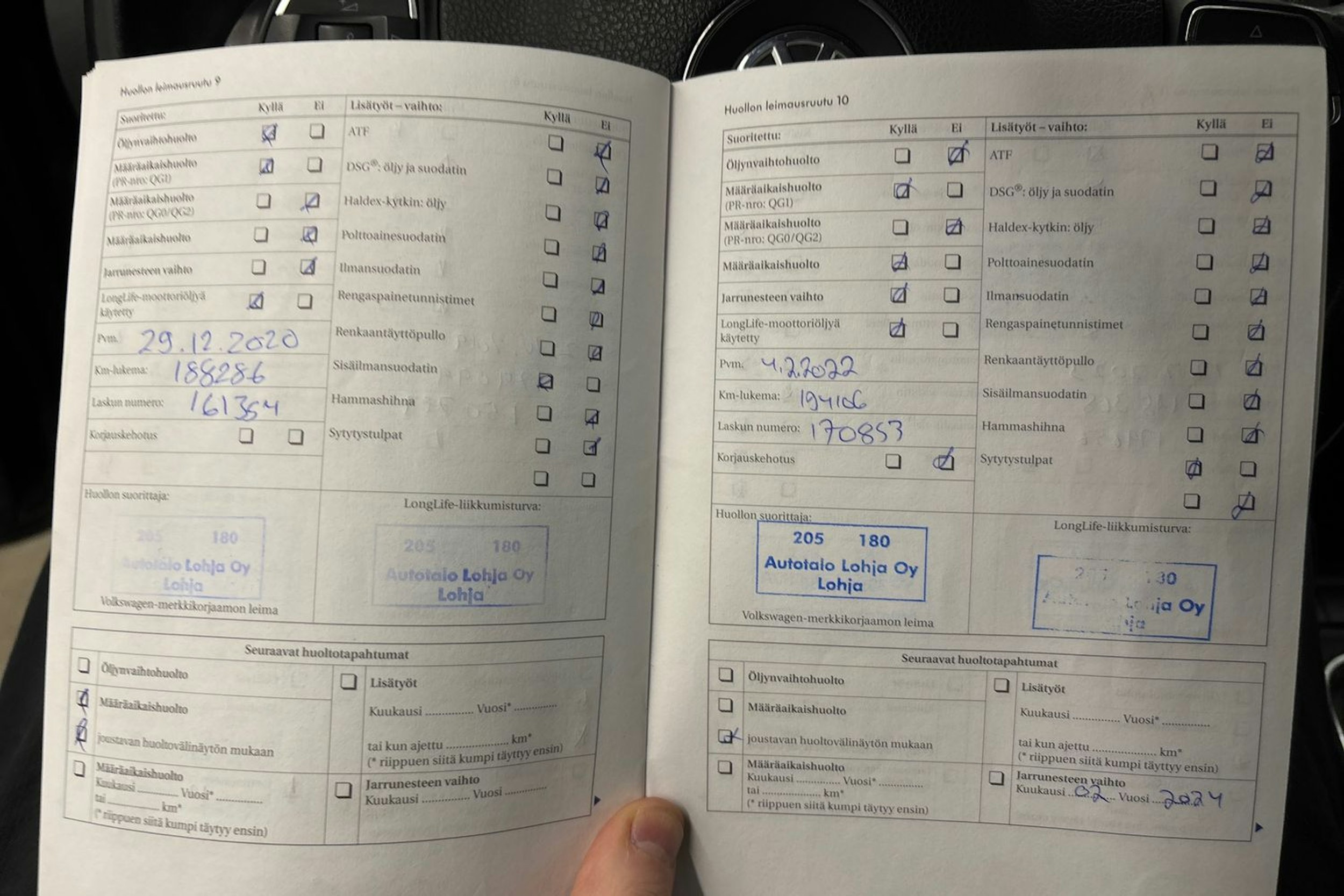 Musta Volkswagen GOLF 2010 kuva 29.