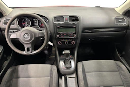 punainen Volkswagen Golf 2010 kuva 7.